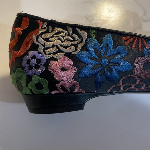 Colorful flats - Picture 6 of 6